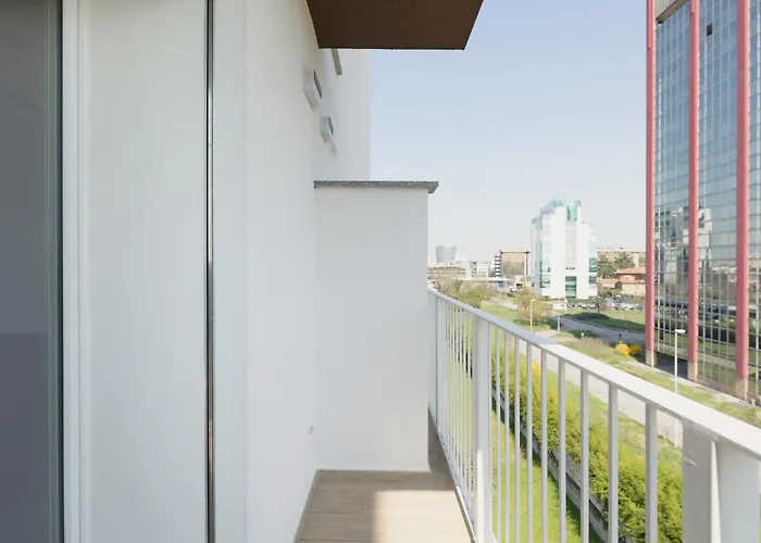 Gohost - Modern And Bright Apartments With Terrace And Balcony