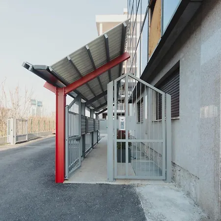 Gohost - Modern And Bright Apartments With Terrace And Balcony Milan Exterior photo