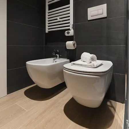 Gohost - Modern And Bright Apartments With Terrace And Balcony Milan Exterior photo